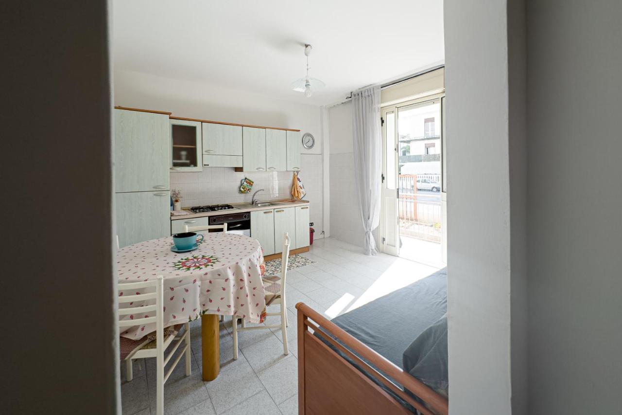 Seashore House - Appartamento A 100 Mt Dal Mare Villafranca Tirrena Exteriör bild
