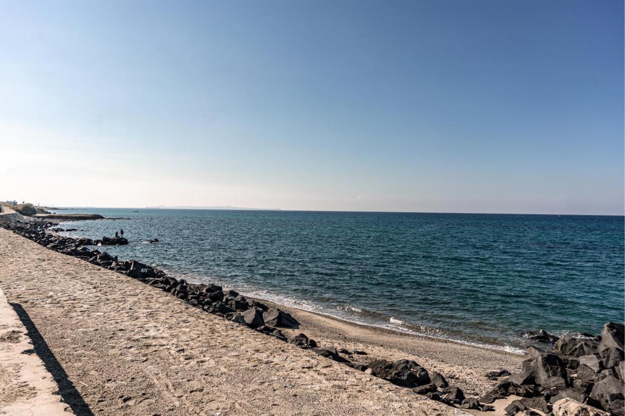 Seashore House - Appartamento A 100 Mt Dal Mare Villafranca Tirrena Exteriör bild